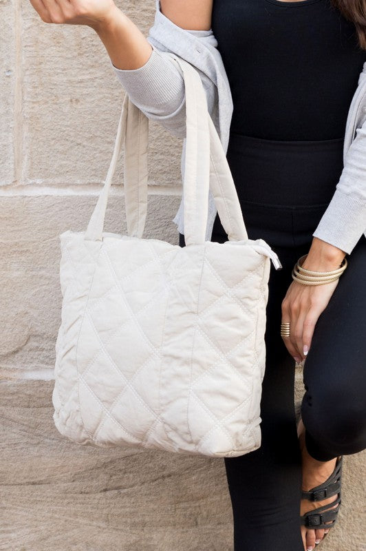 Quilted Puffed Tote by Aili's Corner