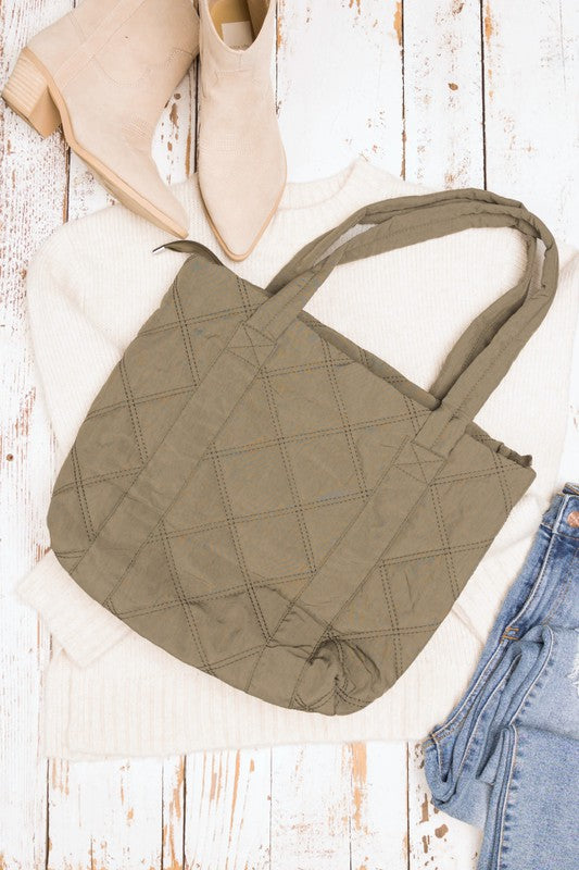 Quilted Puffed Tote by Aili's Corner