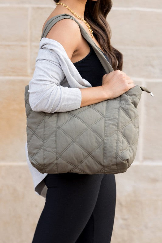 Quilted Puffed Tote by Aili's Corner