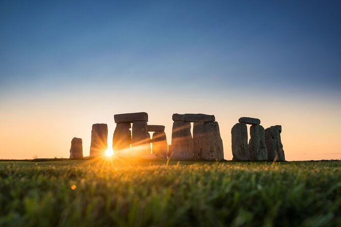 Stonehenge, Windsor Castle, and Bath from London Trip from Viator